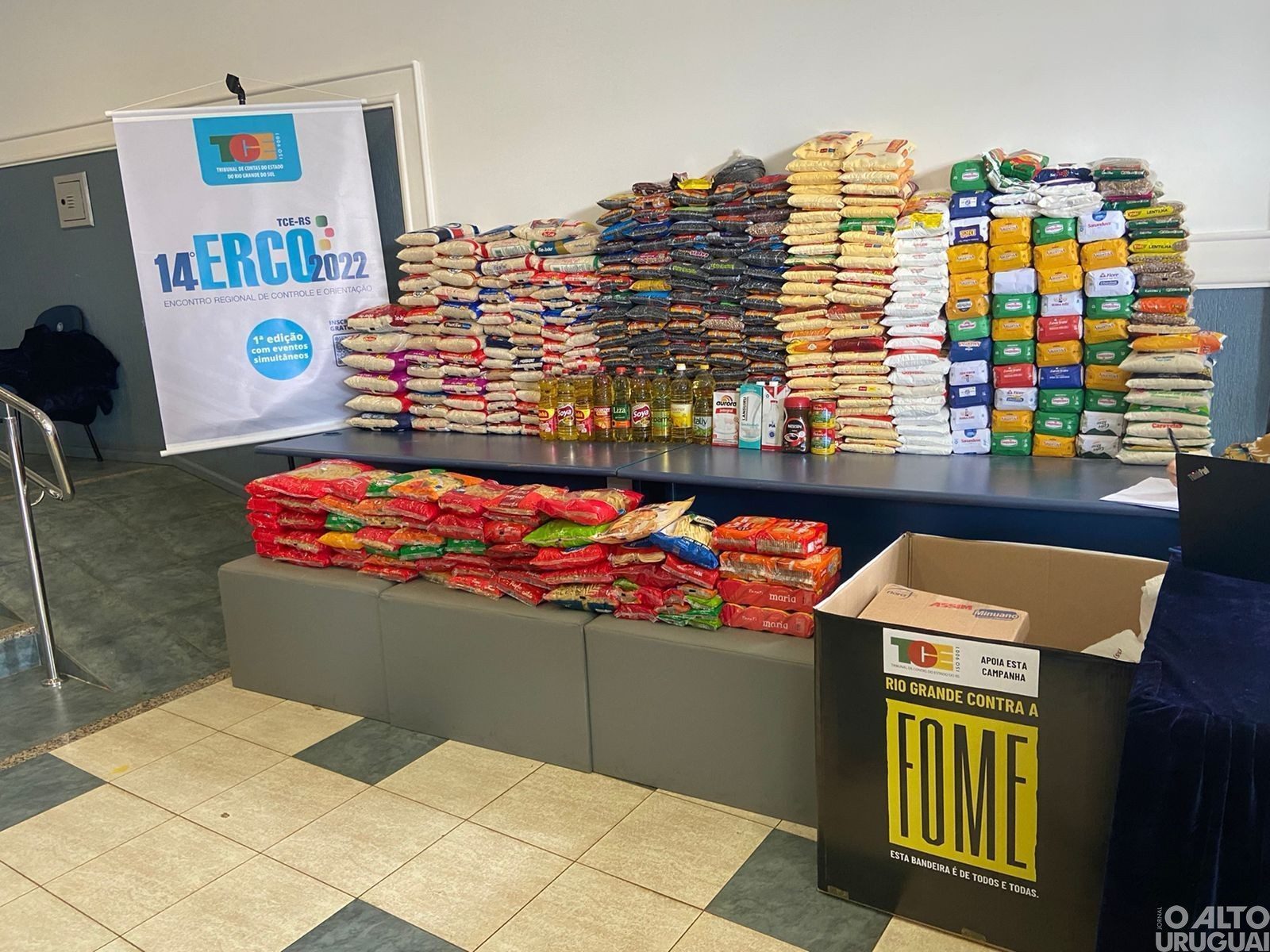 Ercos do TCE-RS reúnem seis mil servidores e arrecadam três toneladas de alimentos