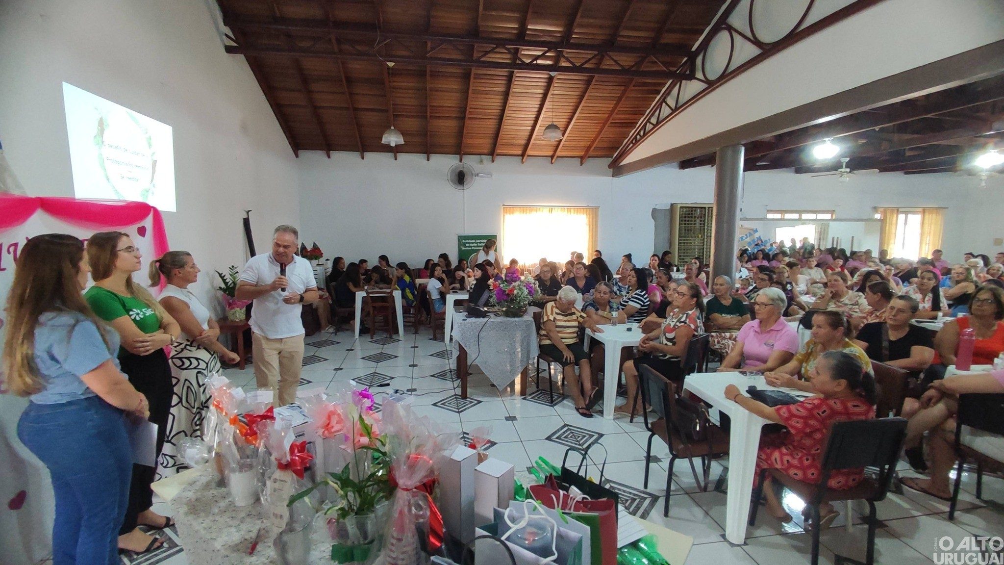 Encontro alusivo ao Dia Internacional da Mulher acontece em Pinhal