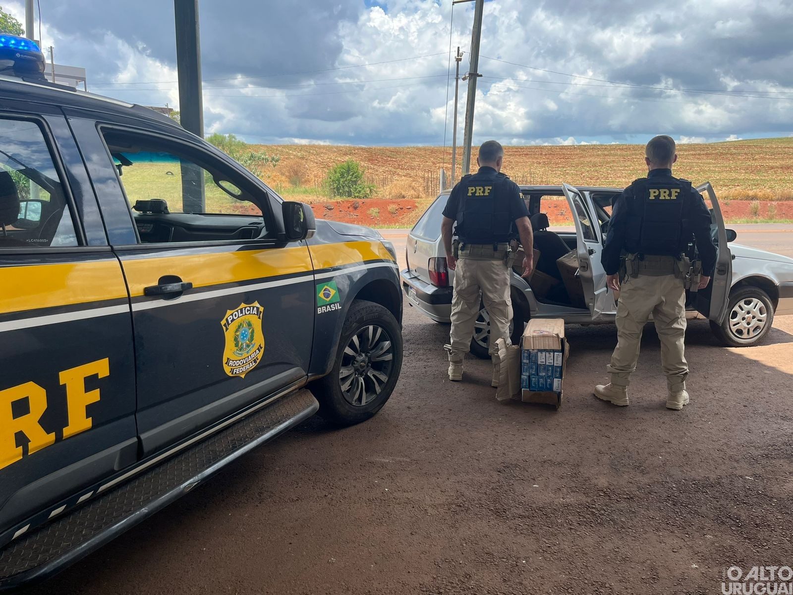 PRF prende contrabandista com carga de cigarros em Seberi