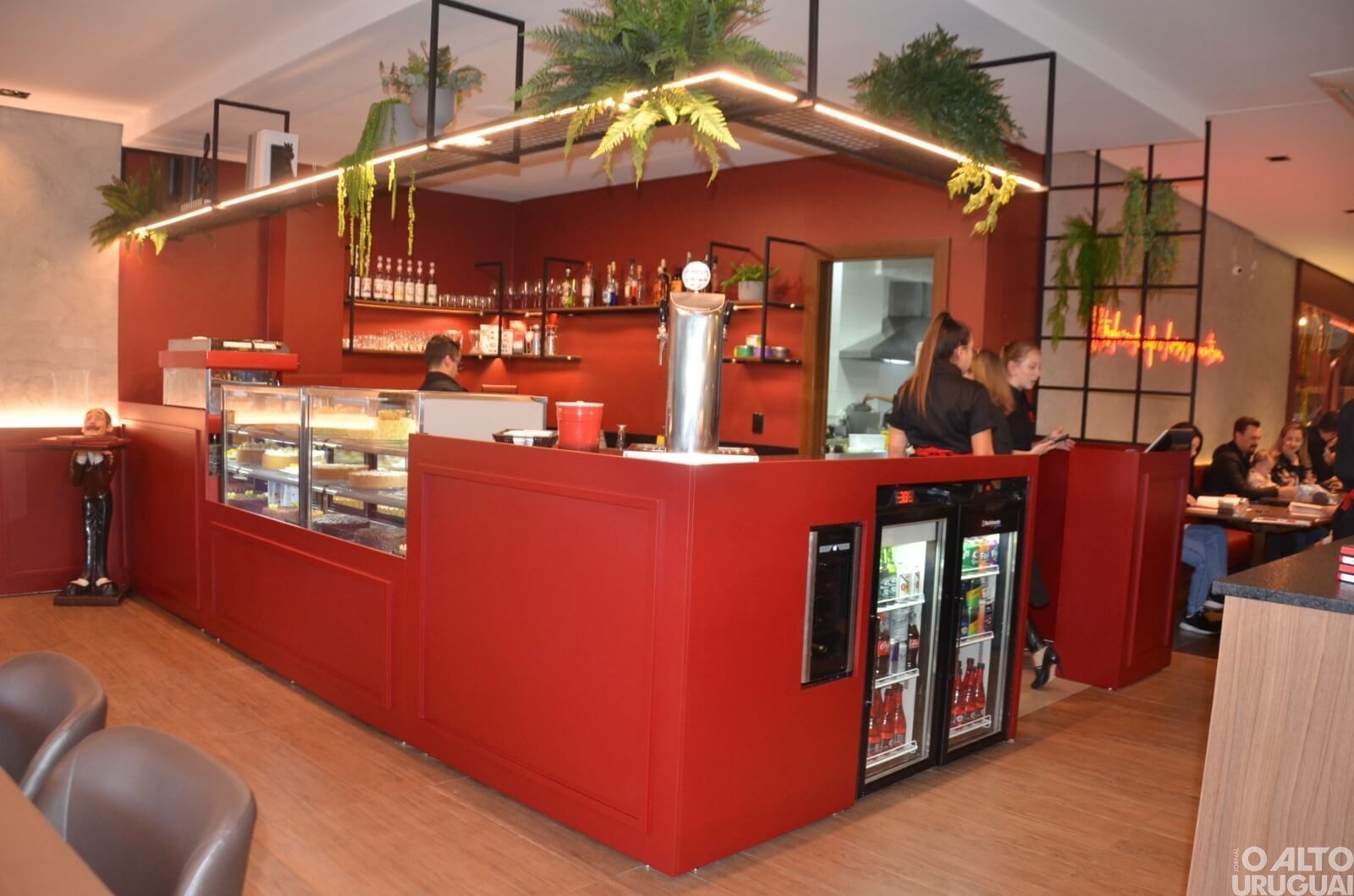 Vitrola reinaugura espaço gourmet e lança novo cardápio 