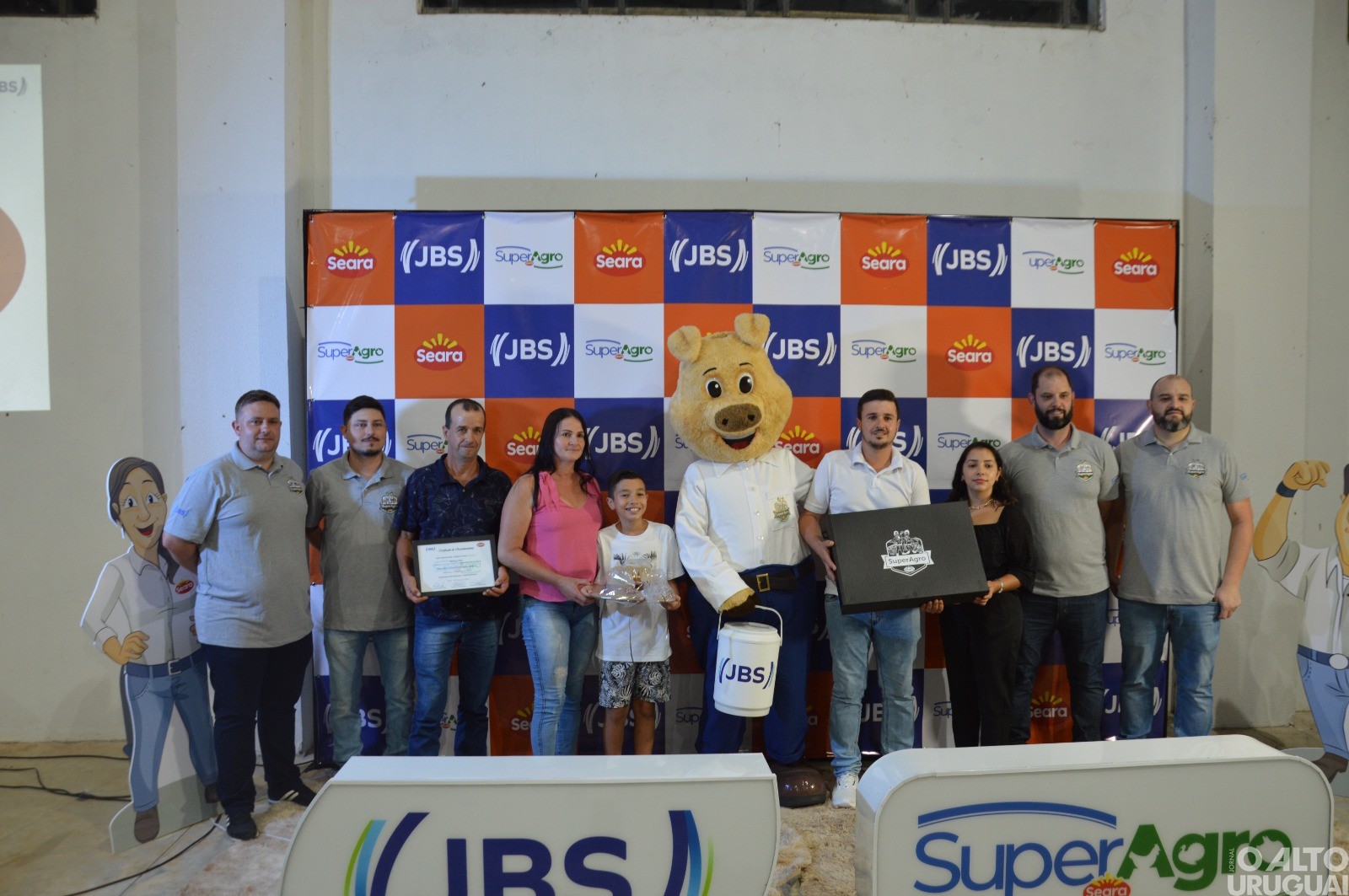 SuperAgro premia melhores produtores integrados