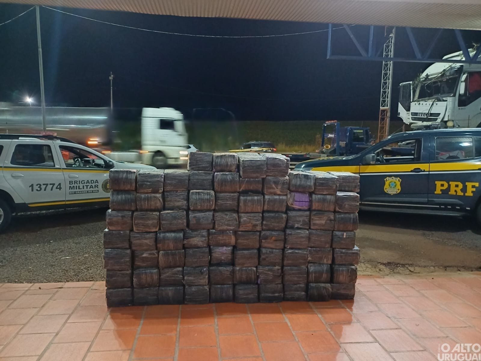 PRF, BM e Polícia Militar de Santa Catarina apreendem mais de uma tonelada de maconha na Operação Codesul