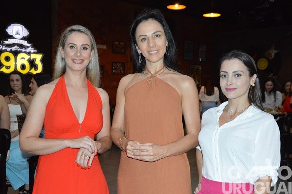 Divina Femme celebra nove anos com evento beneficente