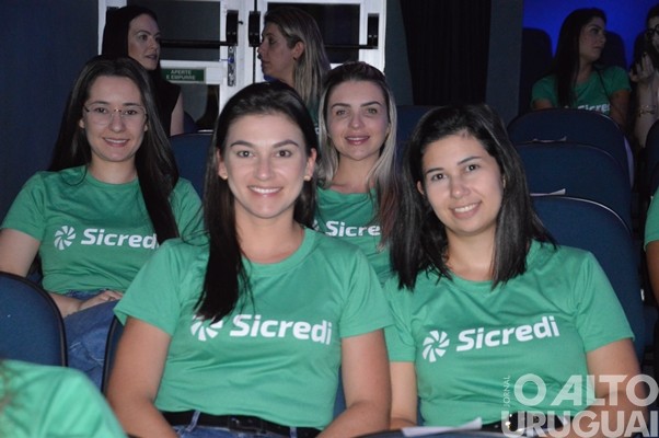 Mais de 800 pessoas participam de palestra com Leila Ama em FW