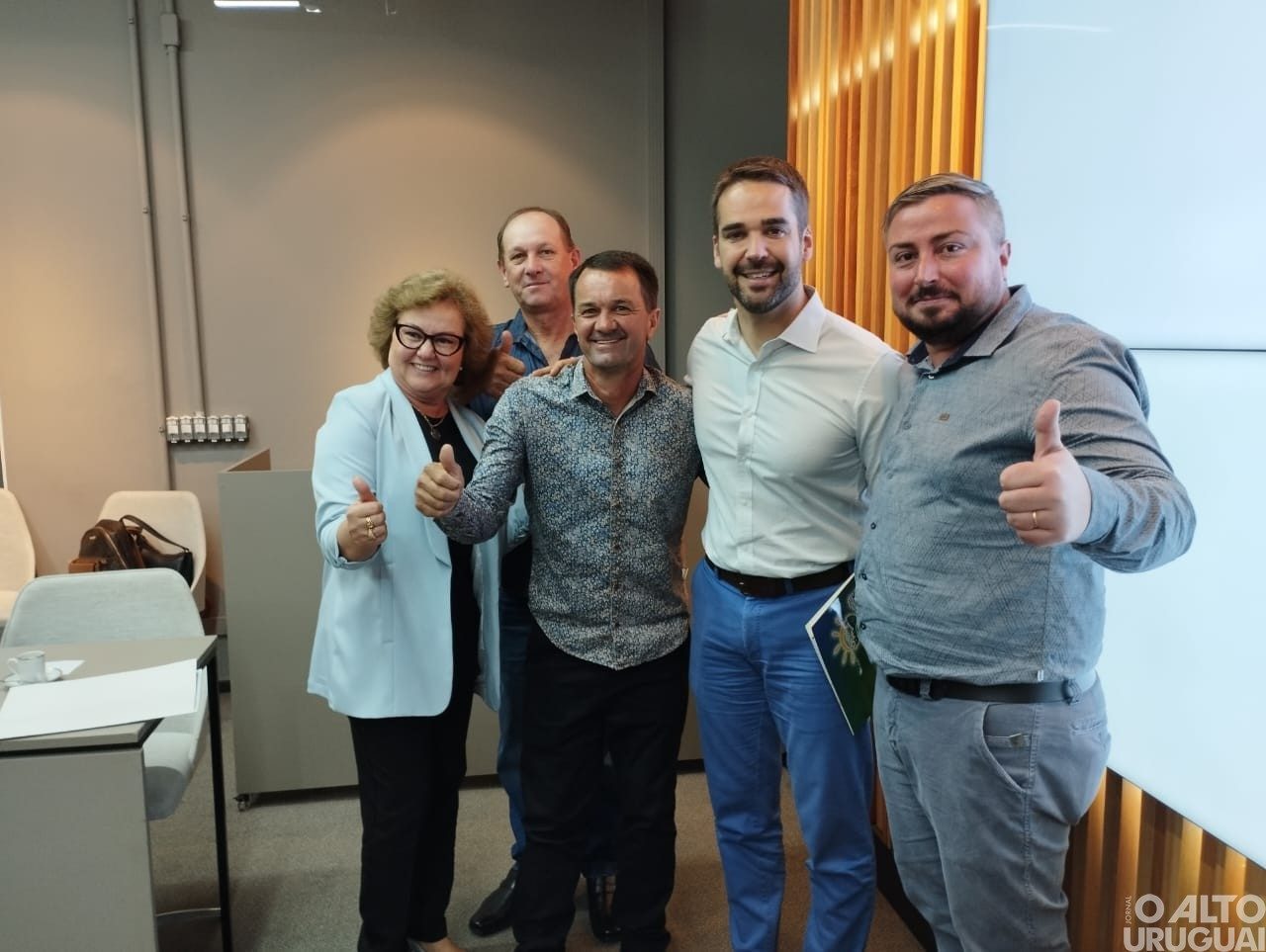 Lideranças de Novo Tiradentes participam de audiência com o Governo do RS sobre o acesso asfáltico