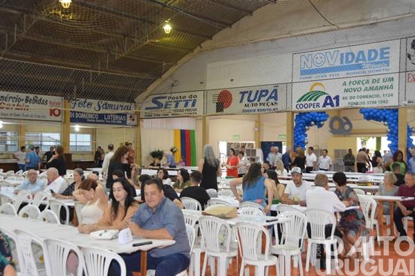 Palestra-show com Otélio Drebes reúne mais de 600 pessoas em Seberi