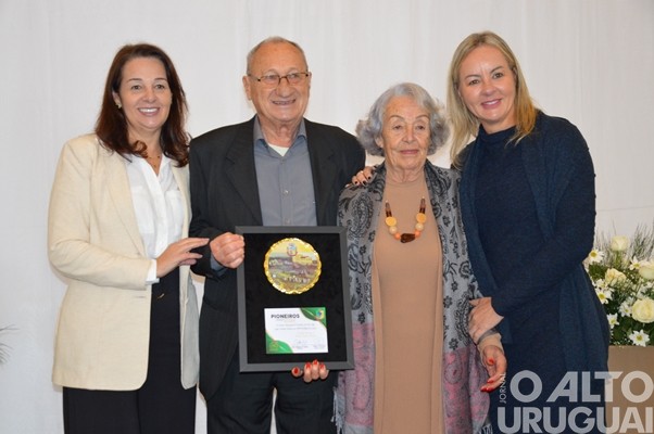 Câmara de Vereadores de Seberi homenageia pioneiros
