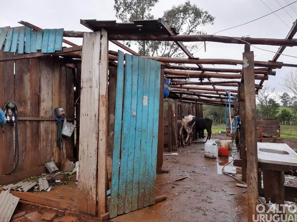 Temporais causam prejuízos a mais de 60 famílias em Cerro Grande