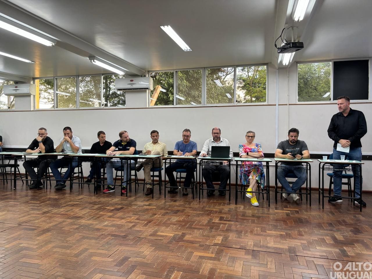 Empresas interessadas na construção da Oncologia realizam apresentação a lideranças