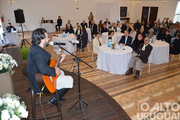 Câmara de Vereadores de Seberi homenageia pioneiros