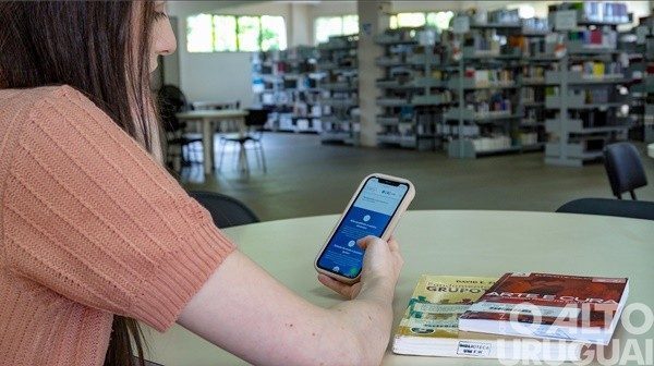 URI/FW lança cursos de pós-graduação EaD