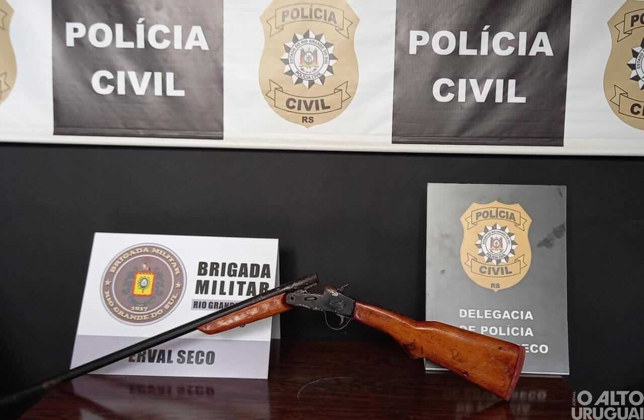Polícia cumpre mandado de busca e apreensão em Erval Seco