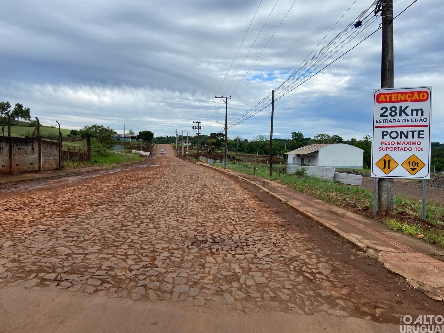 Nova sinalização orienta motoristas no acesso ao bairro Vitória em Erval Seco