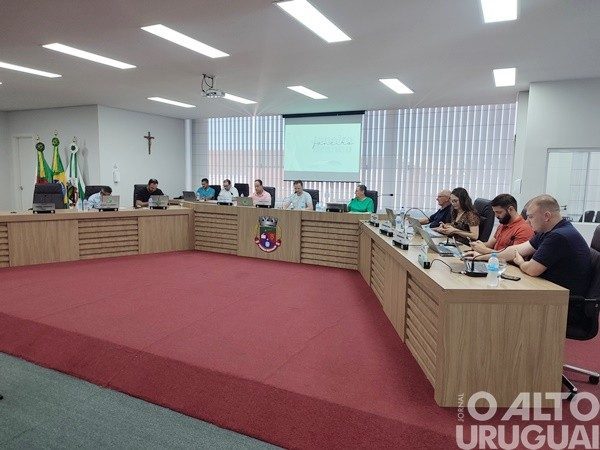 Aprovado reajuste salarial dos servidores municipais