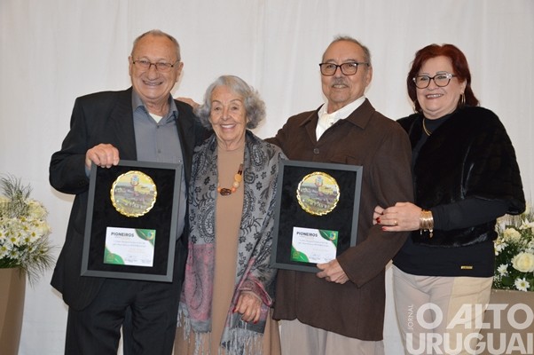 Câmara de Vereadores de Seberi homenageia pioneiros