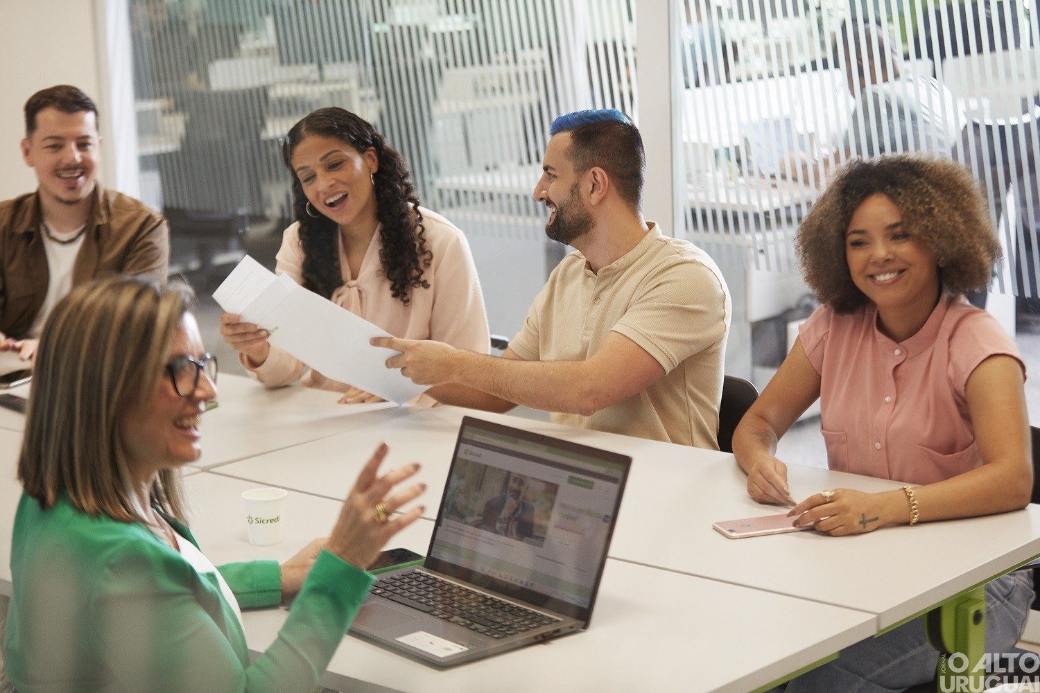Sicredi está em 4º lugar como melhor empresa para trabalhar no Brasil