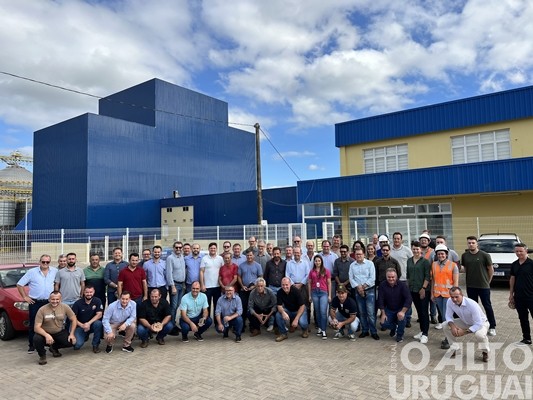 JBS apresenta a estrutura da fábrica de ração em Seberi