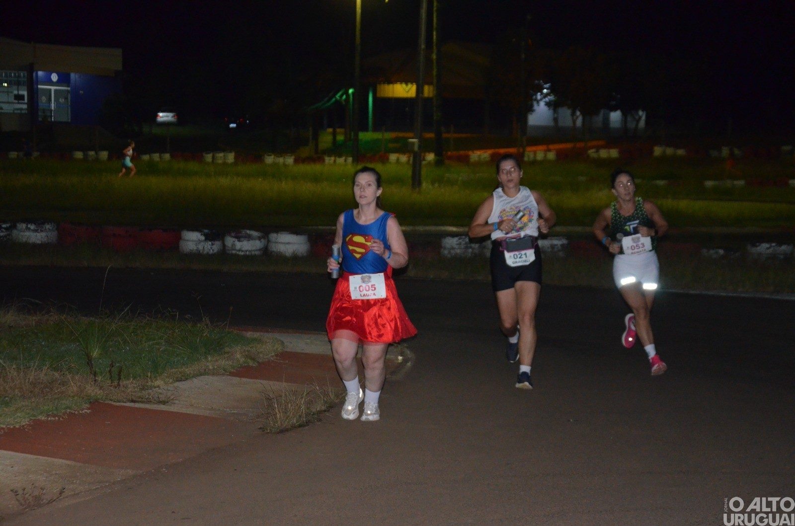 Ultramaratona de revezamento promove doze horas de corrida em FW