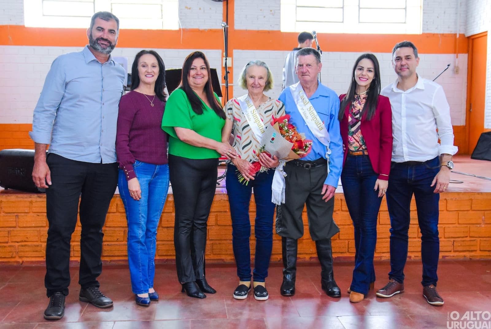Evento em comemoração ao Dia do Idoso reúne todos os grupos da terceira idade 