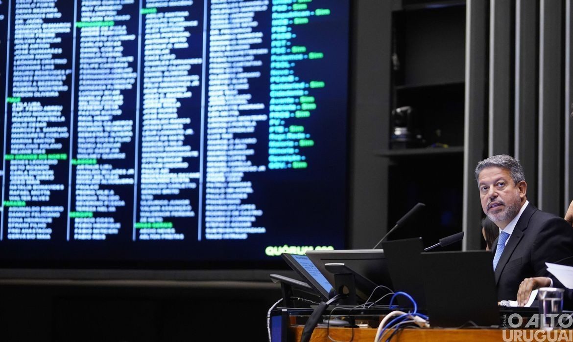 Saiba como os deputados gaúchos votaram no primeiro e segundo turnos