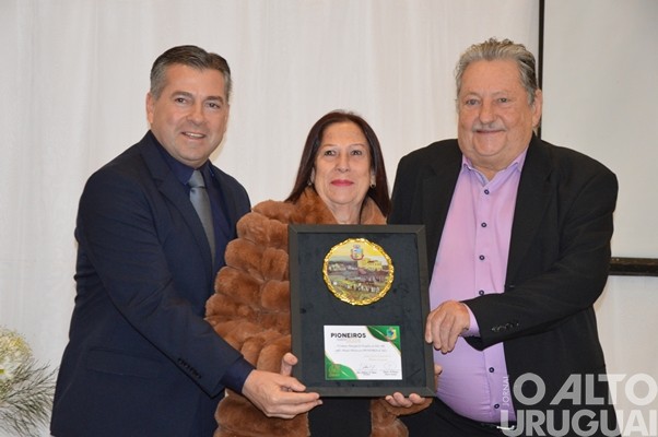 Câmara de Vereadores de Seberi homenageia pioneiros
