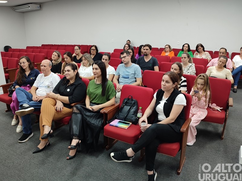 “Empoderamento familiar” é tema de palestra promovida pelo TEAcolhe e Apae