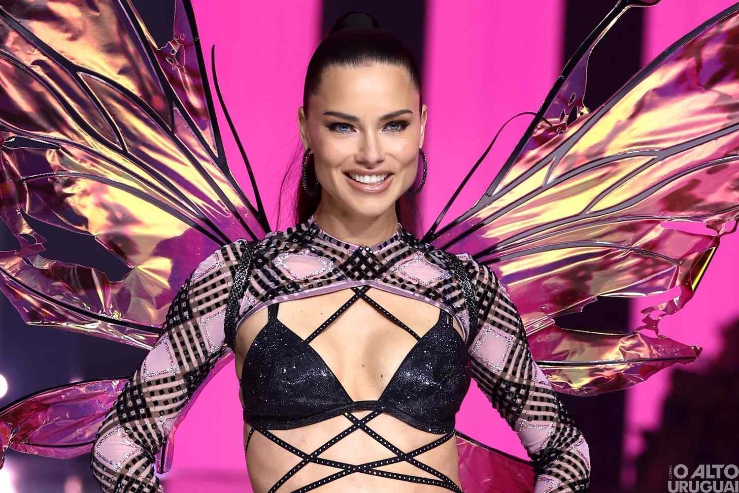 Adriana Lima volta ao Victoria Secrets Fashion Show 2024