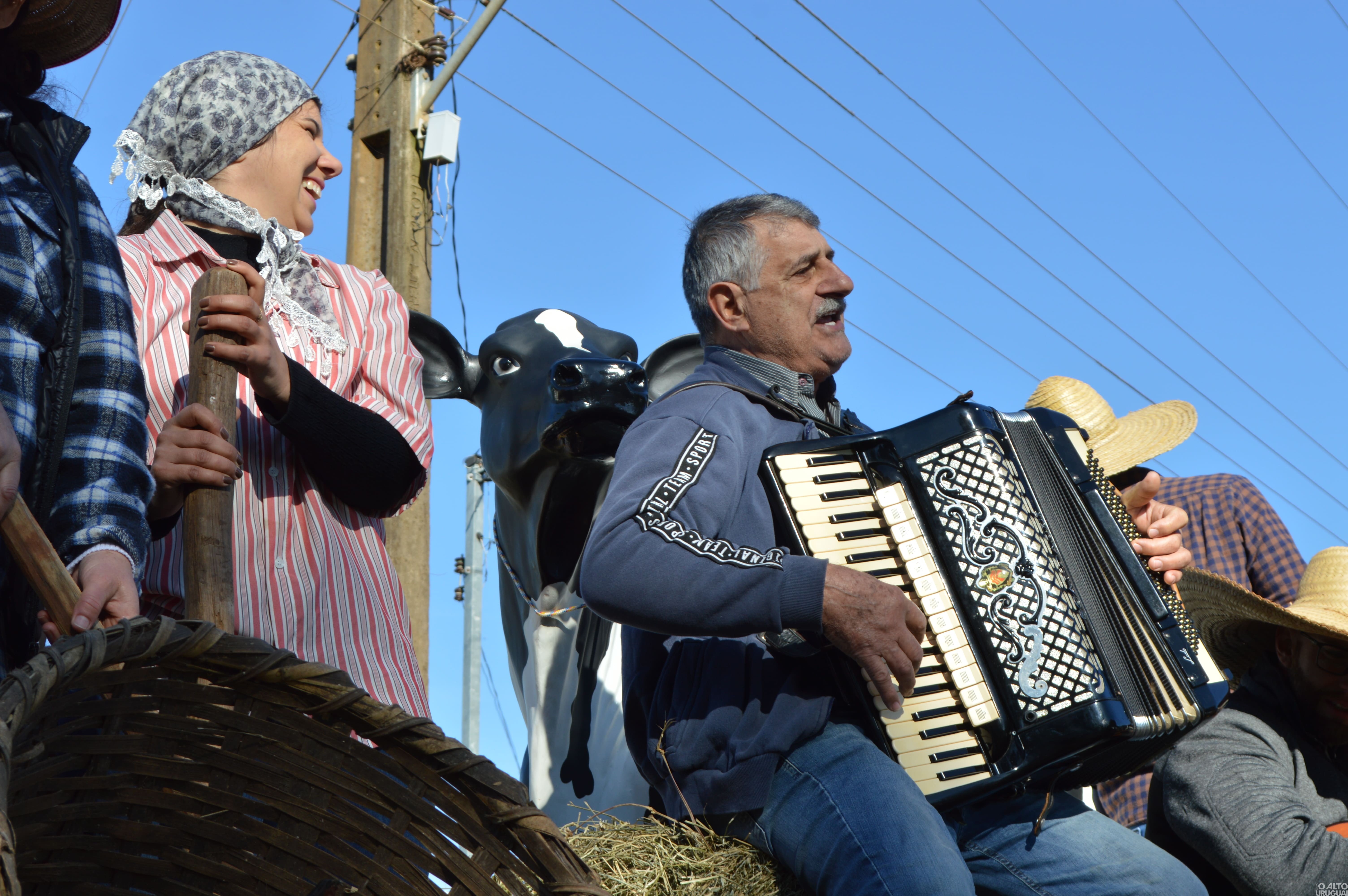 2ª Festa do Agricultor e Motorista Cresol reúne associados em FW