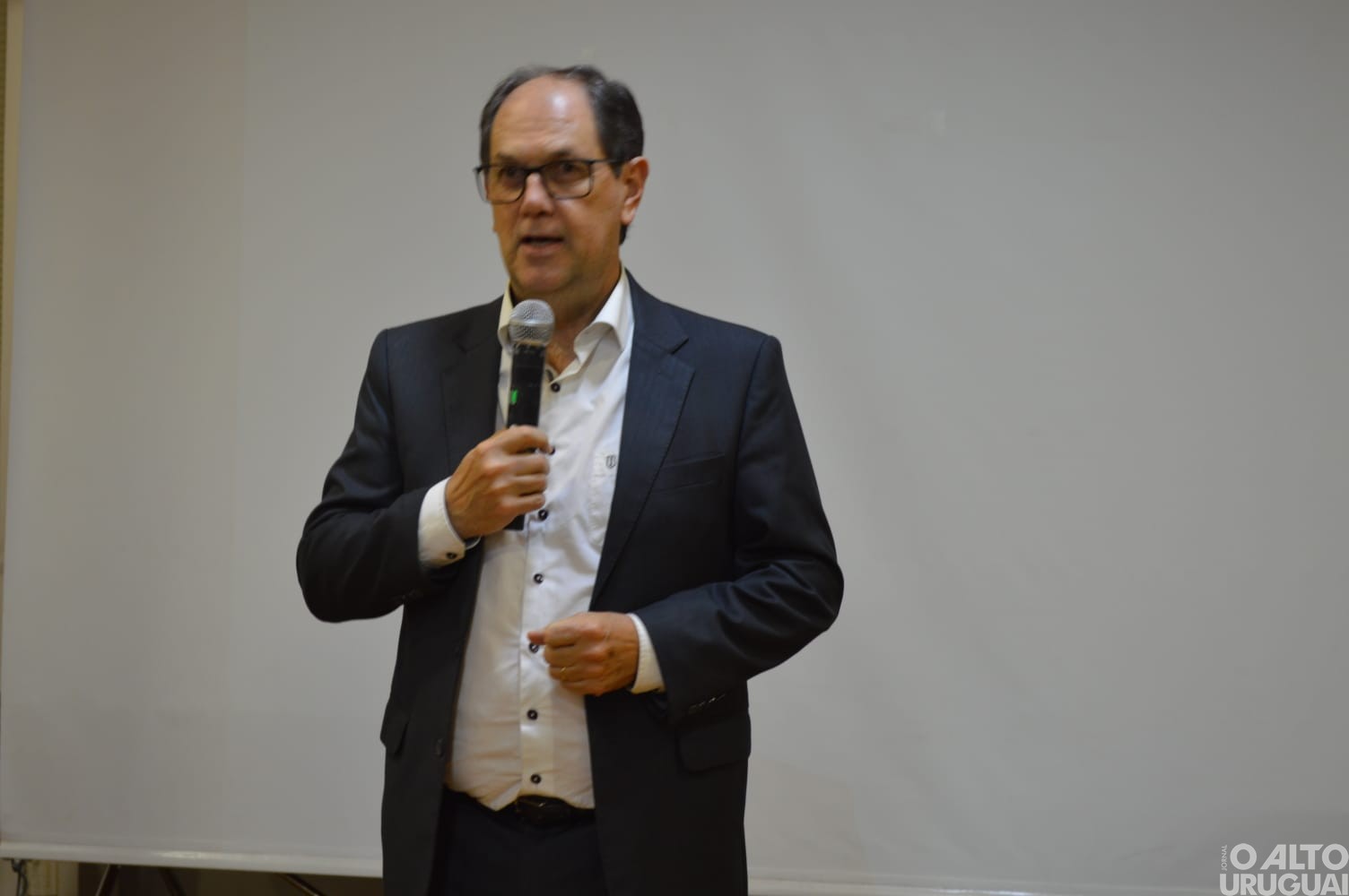 Tici Marin lança autobiografia "De Improvável a Protagonista"