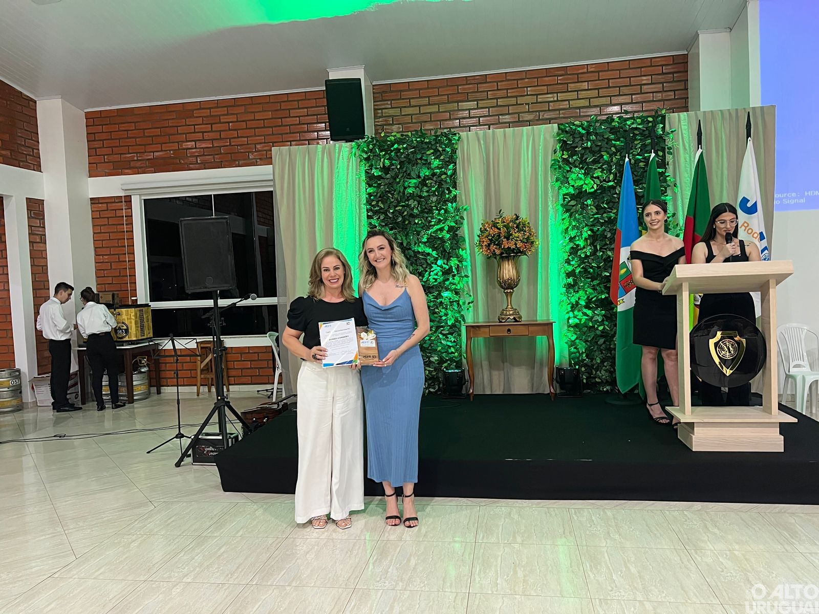 Jantar festivo com honrarias marca os 50 anos da JCI em Rodeio Bonito