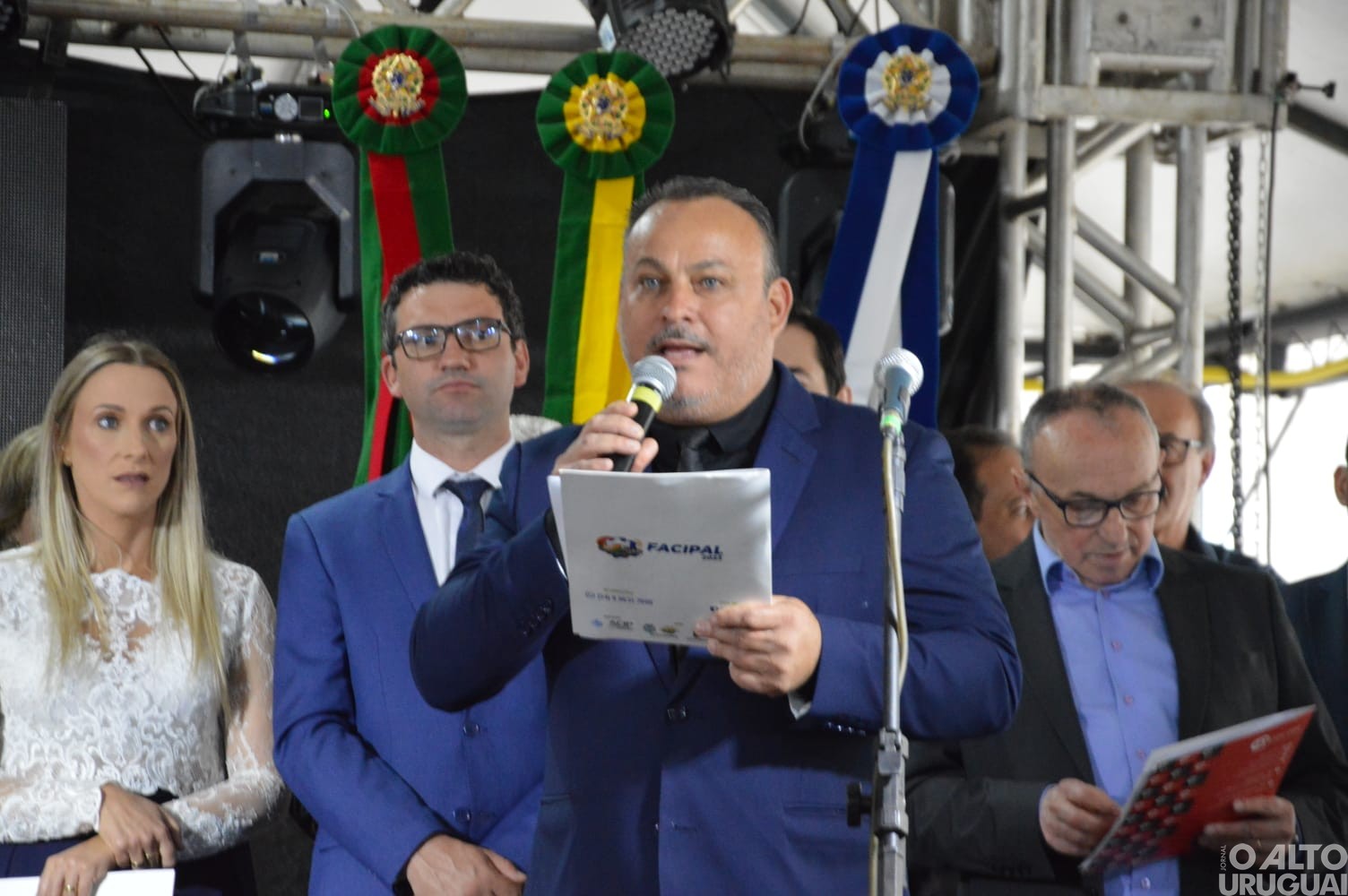 Abertura oficial da Facipal é marcada por anúncios de melhorias para Palmitinho