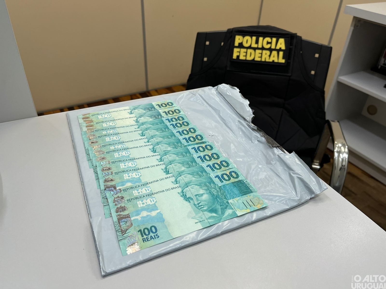 Jovem de FW é preso por receber R$ 1 mil em notas falsas pelo Correio