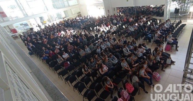 Rodeio Bonito recebe espetáculo teatral sobre valores da família