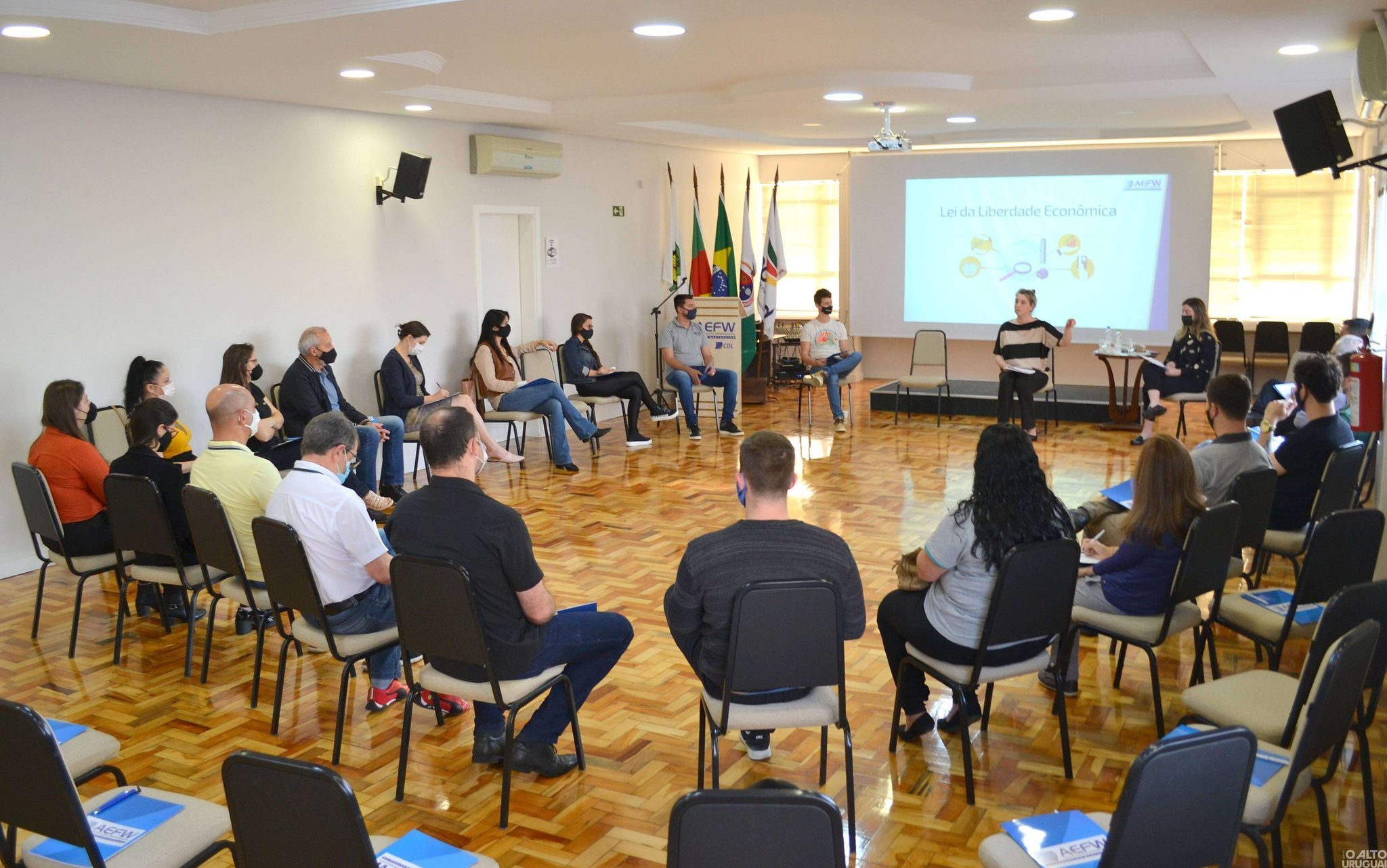 FW: setor do comércio se reúne para debater pautas