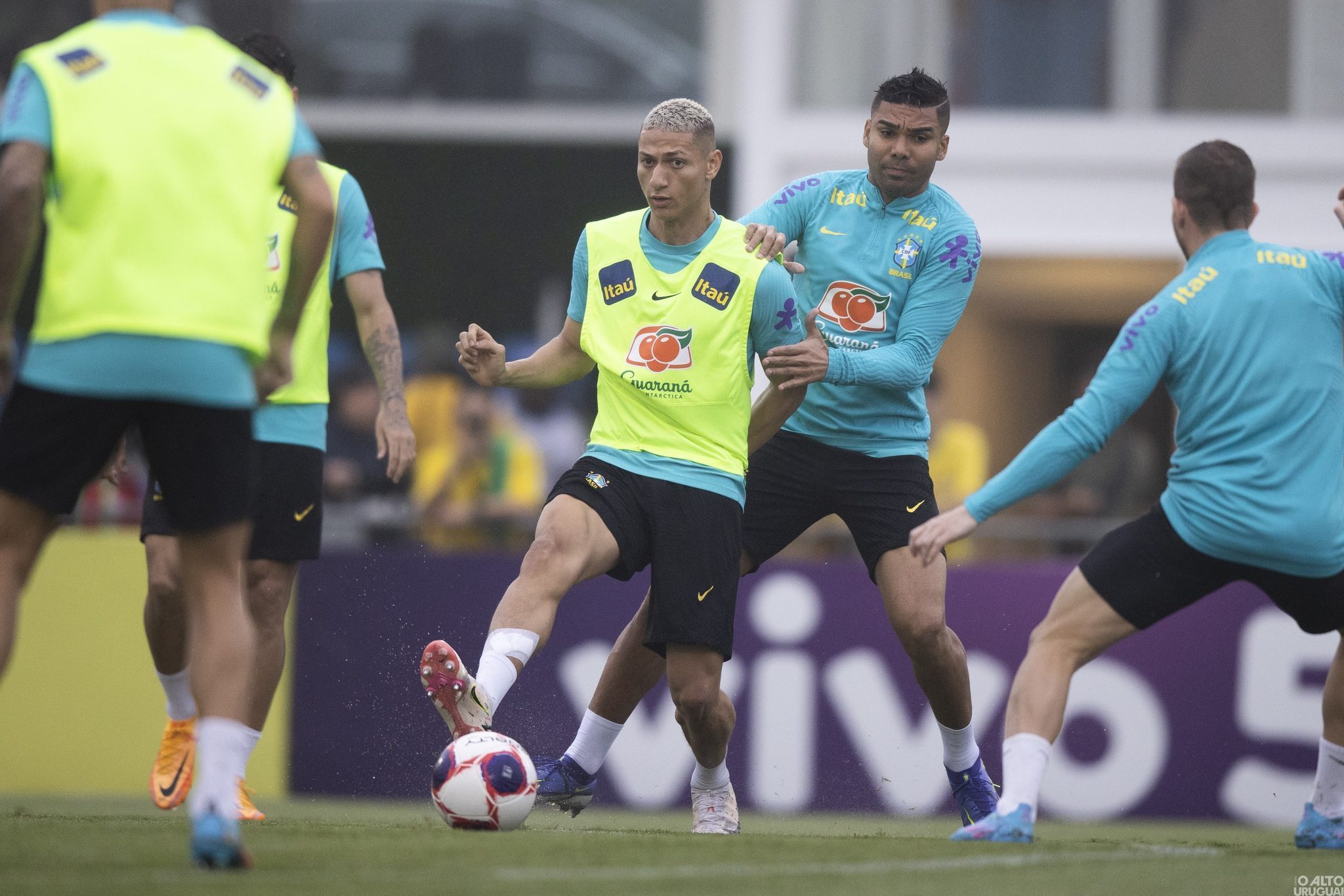 Brasil enfrenta Bolívia pelas Eliminatórias