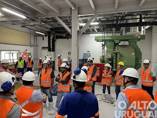 JBS apresenta a estrutura da fábrica de ração em Seberi