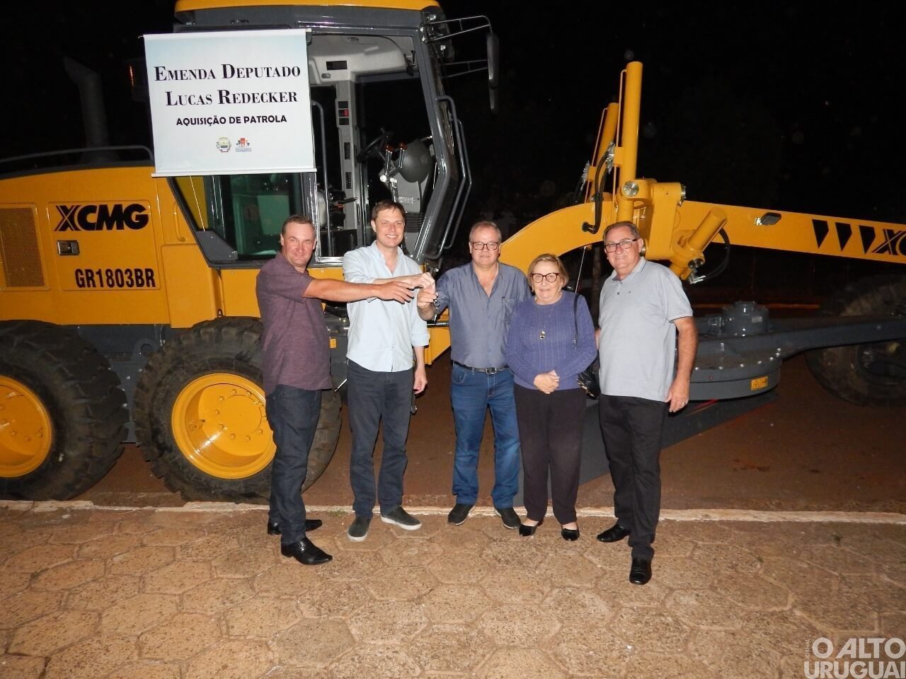 Deputado federal entrega equipamento para município de Erval Seco