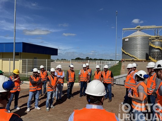 JBS apresenta a estrutura da fábrica de ração em Seberi