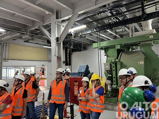JBS apresenta a estrutura da fábrica de ração em Seberi