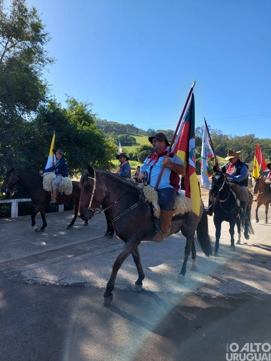 Pinhal: cavalgada em memória a Daniel Tres reúne mais de 90 cavalarianos