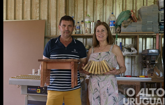 Oficina de Artesanato em Madeira pela Lei Paulo Gustavo em Ametista do Sul