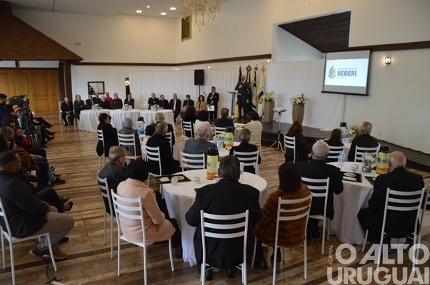 Câmara de Vereadores de Seberi homenageia pioneiros