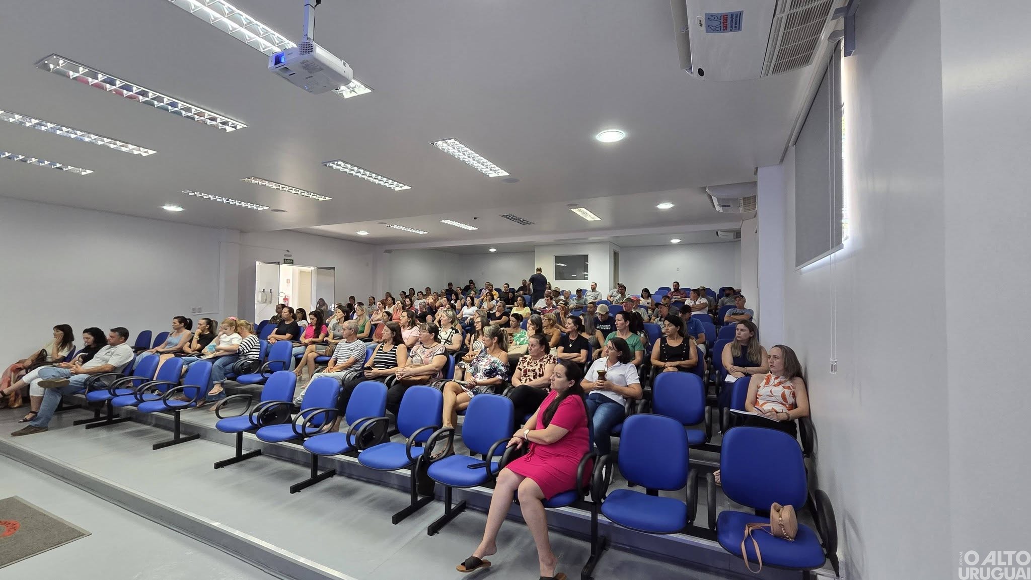 Reuniões esclarecem novas regras de aposentadorias e pensões dos servidores em Caiçara