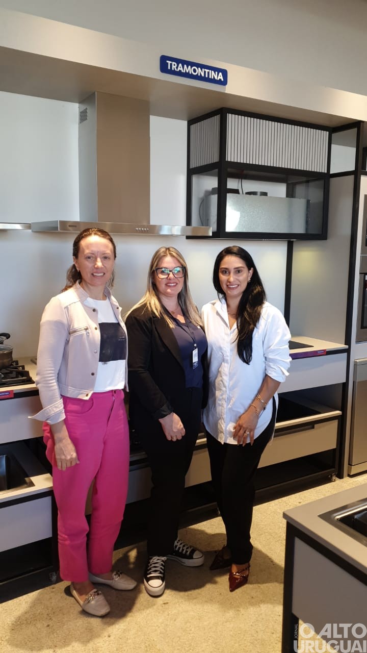 Núcleo da Mulher Empreendedora realiza reunião com visita à empresa
