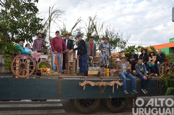 Cresol Raiz reúne 450 pessoas na 4ª Festa do Colono e Motorista