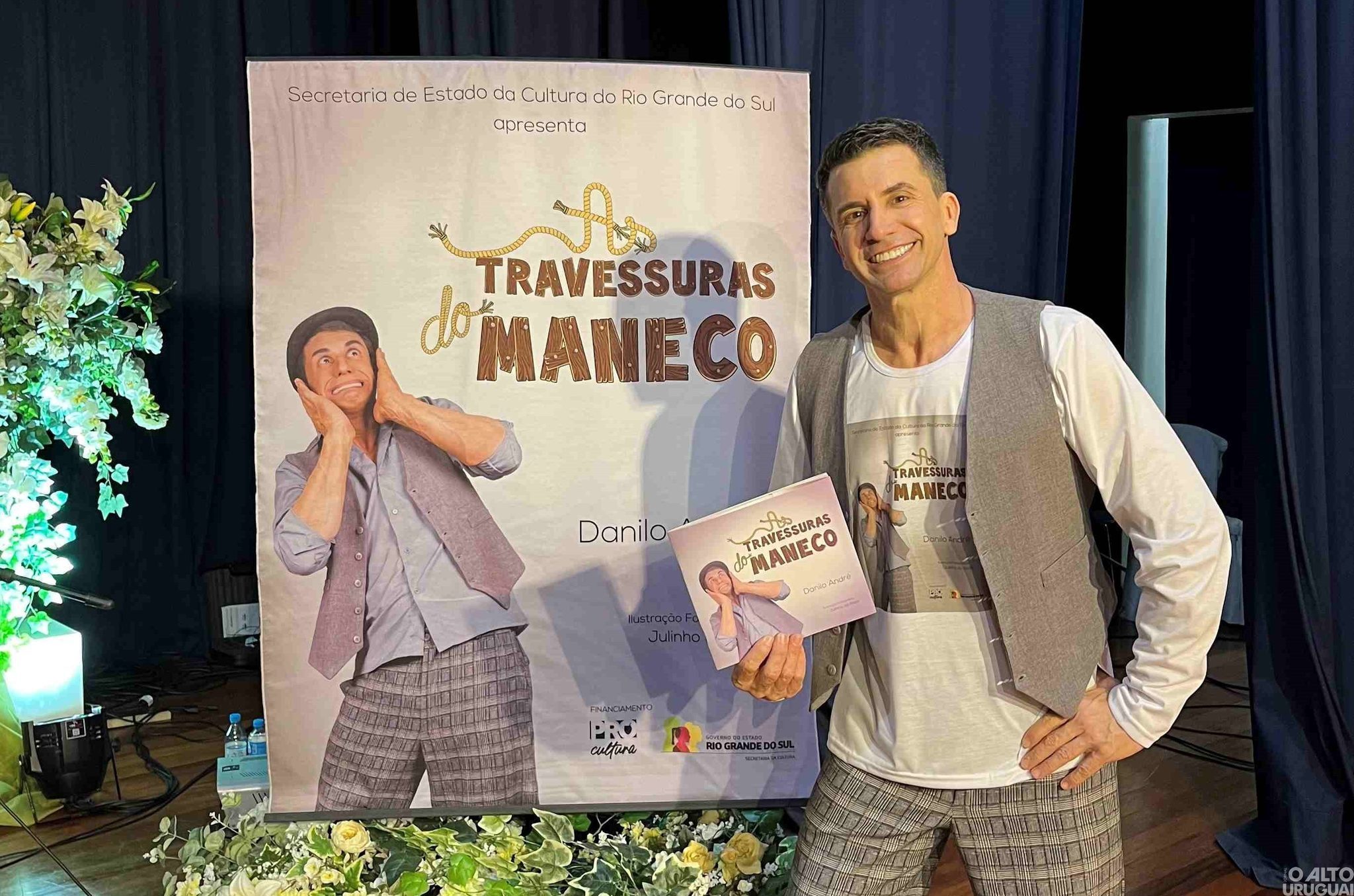 Rede municipal de ensino recebe espetáculo de Danilo André Gregory nesta quarta-feira