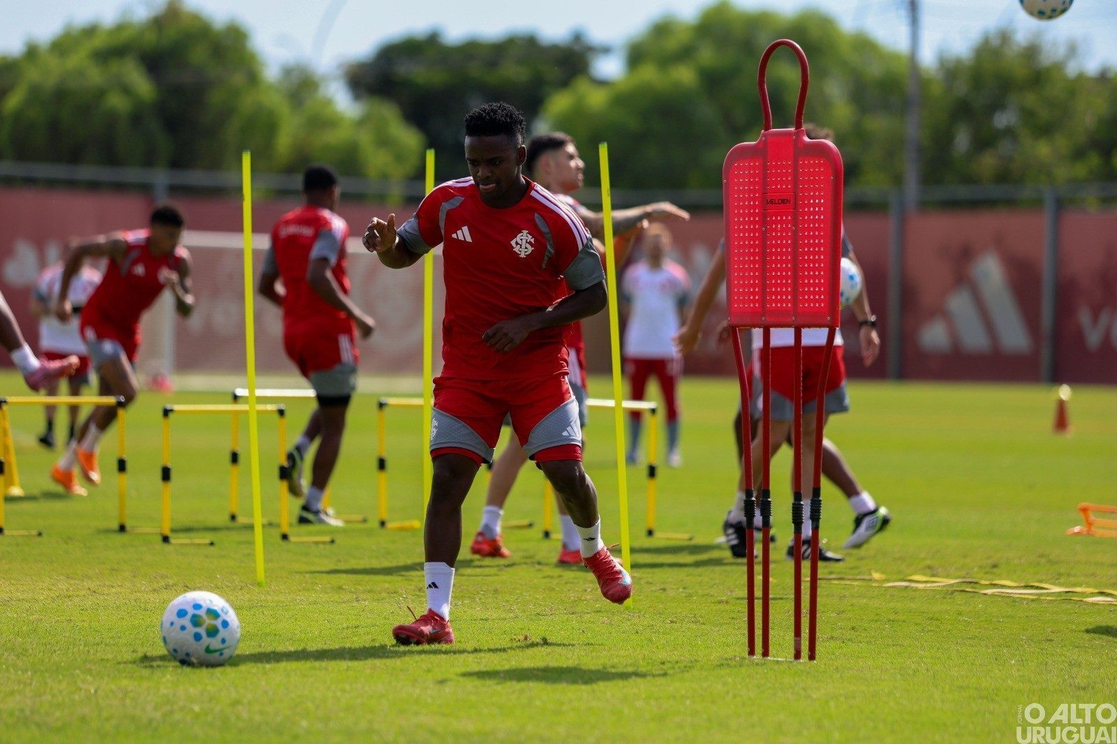 Inter recebe o Athlético Paranaense buscando uma boa arrancada no Brasileirão