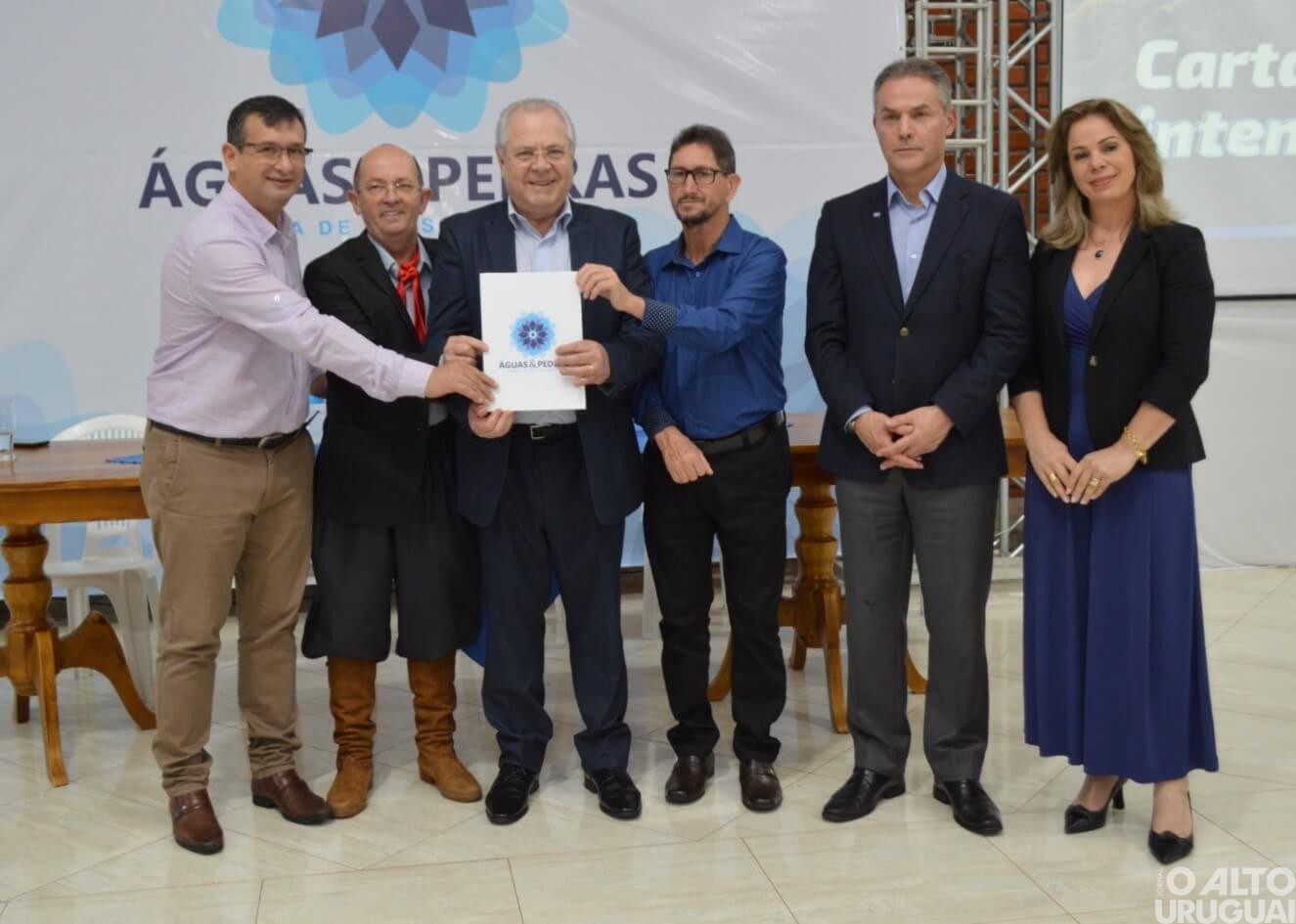 Planos de Turismo são entregues aos municípios
