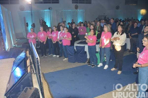 Palestra-show com Otélio Drebes reúne mais de 600 pessoas em Seberi