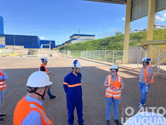 JBS apresenta a estrutura da fábrica de ração em Seberi